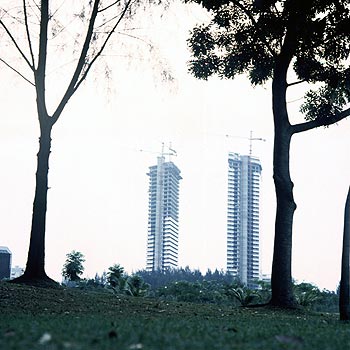 © Norbert Pousseur - Tours d'habitation en construction