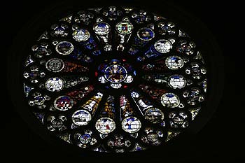 un des vitraux de la cathédrale d'Angers - © Norbert Pousseur