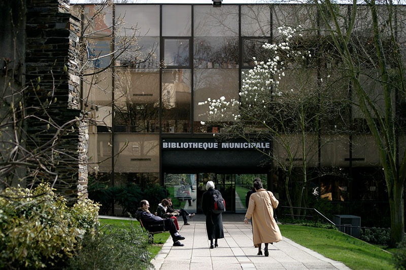 Jardin d'accès de la bibliothèque municipalee la bibliothèque municipale d'Angers - © Norbert Pousseur