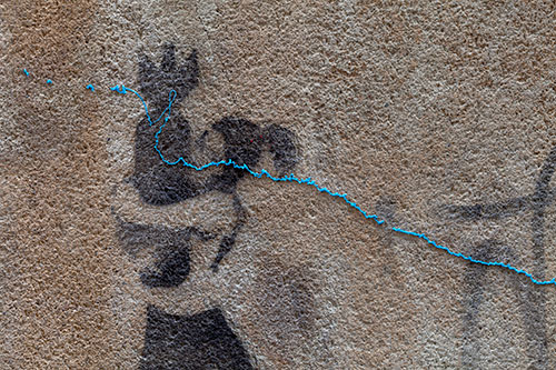 Jeune fille à la bombe et fil bleu - © photo Norbert Pousseur