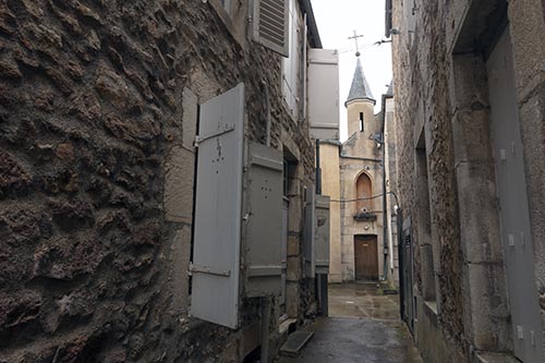 Impasse étroite à Avallon - © Norbert Pousseur