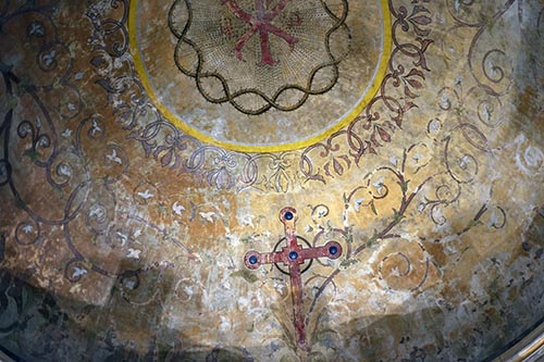 Coupole de l'intérieur de l'église d'Avallon - © Norbert Pousseur