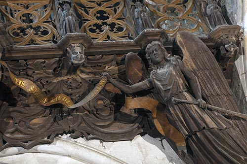 Un ange de l'orgue de l'église d'Avallon - © Norbert Pousseur