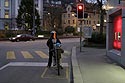 Vélo à l'arrêt devant un feu rouge - Baden - © Norbert Pousseur