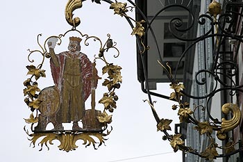 Enseigne de restaurant au roi du tonneau - Baden - © Norbert Pousseur