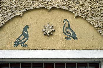 Deux pigeons et une étoile - Baden - © Norbert Pousseur