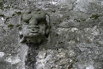 Sculpture de tête grotesque - Baden - © Norbert Pousseur