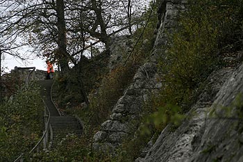 Le chemin montant à la tour de garde - Baden - © Norbert Pousseur
