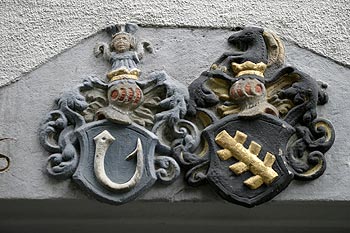 Armure, couronnes personnage et cheval - Baden - © Norbert Pousseur