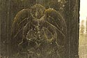 Bas relief de tombe à l'ange aux ailes déployées - Bonn - © Norbert Pousseur
