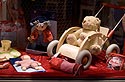 Vitrine décorée de jouets d'enfant - Bonn - © Norbert Pousseur