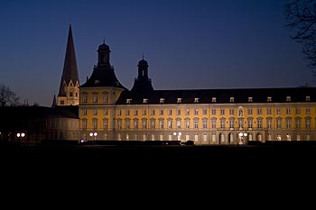 Palais Schaumburg en éclairage nocturne, côté jardin - Bonn - © Norbert Pousseur