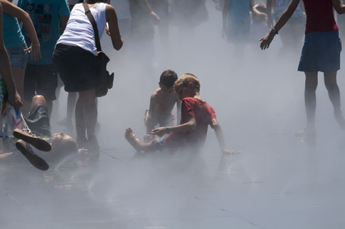 Se rouler dans la bruine  - Bordeaux - © Norbert Pousseur