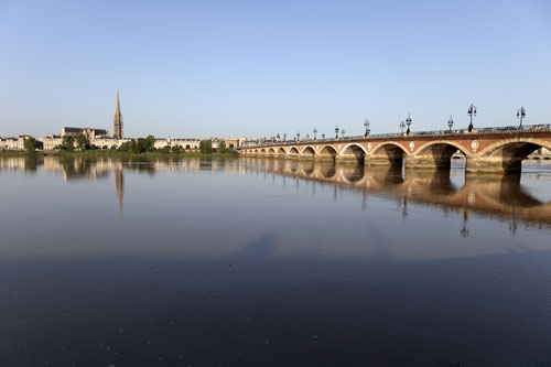 La ville devant la Garonne - Bordeaux - © Norbert Pousseur