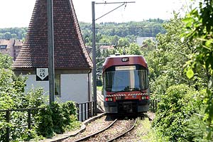 © Norbert Pousseur - Argovie - Suisse - Train passant sur la Reuss