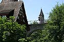 © Norbert Pousseur - Argovie - Suisse - Tour et pont de chemin de fer