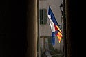 Drapeaux de la mairie de Chateaudouble - © Norbert Pousseur