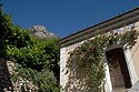 Façade latérale de la mairie de Chateaudouble - © Norbert Pousseur