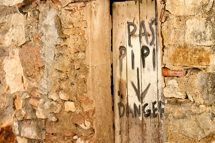 Pas faire pipi - Danger ! - © Norbert Pousseur