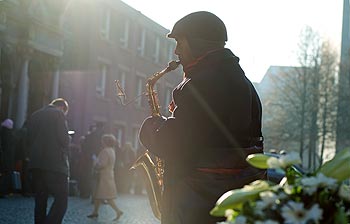 Musicien jouant pour un mariage - Cologne - Koeln - © Norbert Pousseur