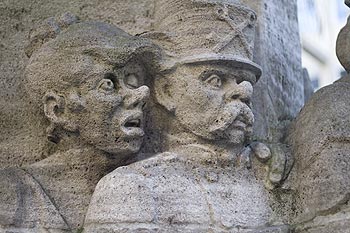 Deux personnages du groupe de carnaval de Willi Ostermann - Cologne_ Koeln - © Norbert Pousseur