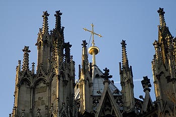 Les multiples clochetons - Cologne_ Koeln - © Norbert Pousseur