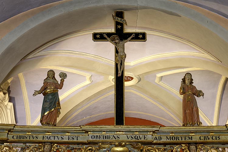 Les Contamines-Montjoie : La poutre de gloire de l'église de Notre-Dame de la Gorge © Norbert Pousseur Les Contamines-Montjoie : La poutre de gloire de l'église de Notre-Dame de la Gorge © Norbert Pousseur