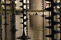 Le plan d'eau et les sculptures lumineuses de Panayotis Vassilakis - La Défense - © Norbert Pousseur