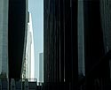 Immeubles géants d'ombres et de lumière - La Défense - © Norbert Pousseur
