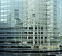 Façade de verre en miroir - La Défense - © Norbert Pousseur