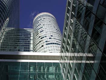 Tour de verre dans le verre - La Défense - © Norbert Pousseur