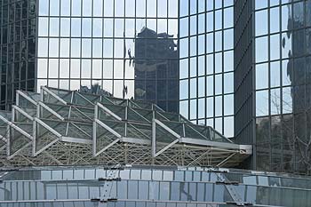 Superstructures de verrières - La Défense - © Norbert Pousseur