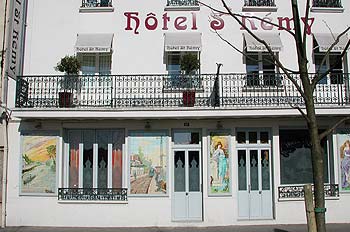 façade de l'hôtel St Rémy à  Ferrières - © Norbert Pousseur