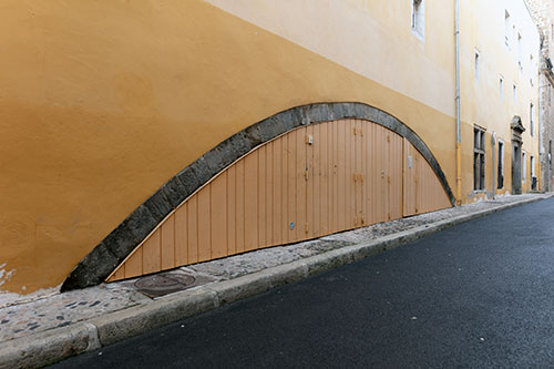 La porte de cave du lycée impérial du Puy en Velay - © Norbert Pousseur