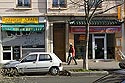 Petits restaurants déserts, un dimanche - Lyon- © Norbert Pousseur
