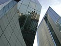Reflets et immeubles contemporains - Lyon- © Norbert Pousseur