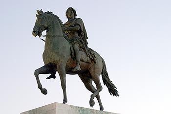 Statue de Louis XIV à cheval - Lyon- © Norbert Pousseur