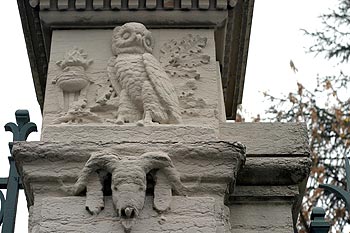 Bestiaire de l'ancienne école de chimie - Lyon- © Norbert Pousseur