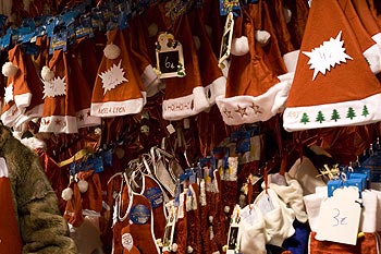 Toques de Noël, en vente - Lyon - © Norbert Pousseur