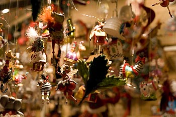 Figurines pour arbre de Noël - Lyon - © Norbert Pousseur