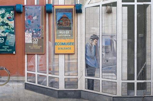 Cabine téléphonique du garage de pompiers - Mulhouse - © Norbert Pousseur