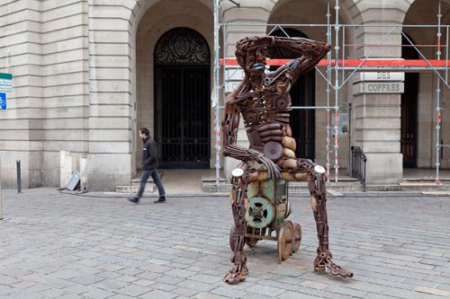 Le soudeur sur le trottoir  de Yves Carrey - Mulhouse - © Norbert Pousseur