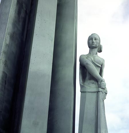 Femme au glaive - Nantes - © Norbert Pousseur