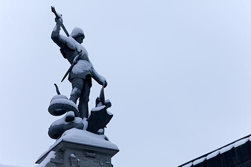 Guerrier terrassant le mal - Riga - © Norbert Pousseur