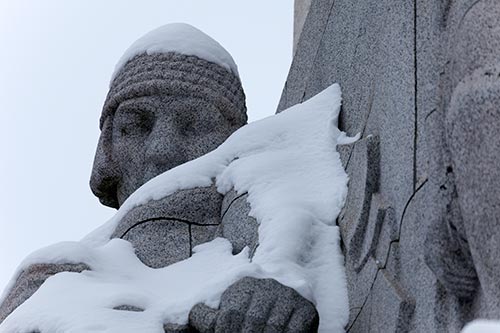 Tête de combattant de la liberté - Riga - © Norbert Pousseur