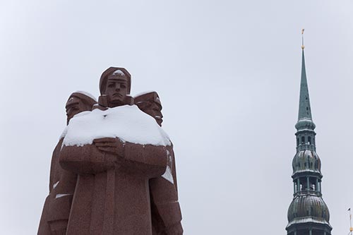 Soldats de la liberté sous la neige - Riga - © Norbert Pousseur