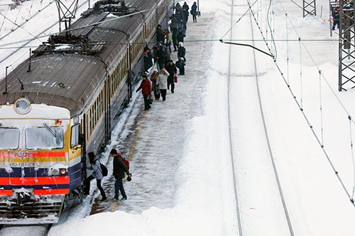 Montée dans le train - Riga - © Norbert Pousseur