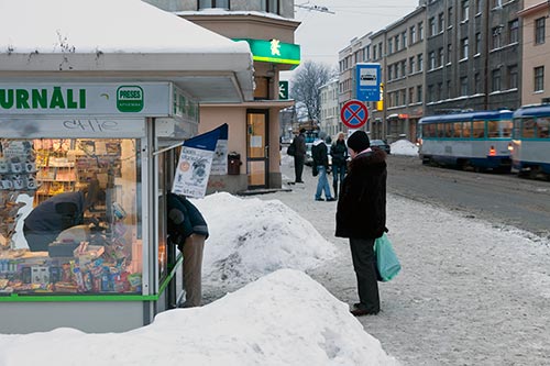 Point de vente de rue - Riga - © Norbert Pousseur