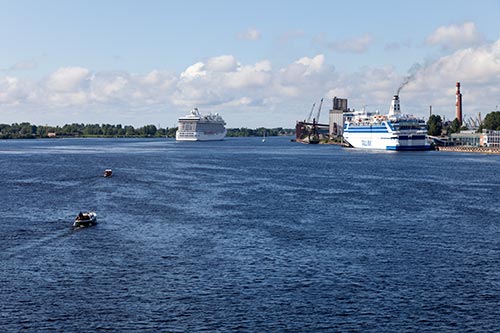 Paquebot, navire et bateaux - Riga - © Norbert Pousseur