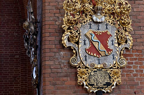 Blason au serpent d'azur - Riga - © Norbert Pousseur Blason au serpent d'azur - Riga - © Norbert Pousseur